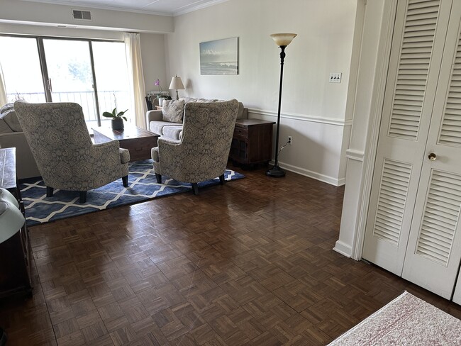 Photo - 601 Montgomery Ave Unit Apt. 302