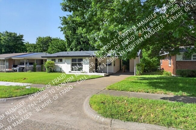 Photo - 1214 Adelaide Dr