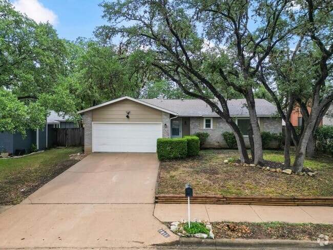 Building Photo - 7811 Croftwood Dr Rental