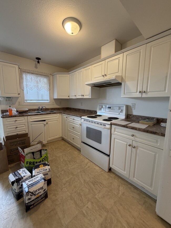 Photo - 46608 Chilliwack Central Rd Unit B