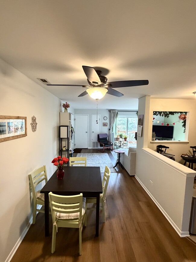 Photo - 2234 Abbeywood Dr Unit Apt C