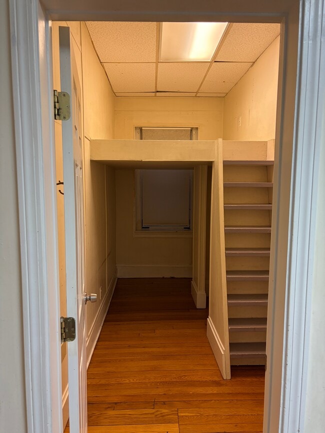 Photo - 17 Aberdeen St Unit 2