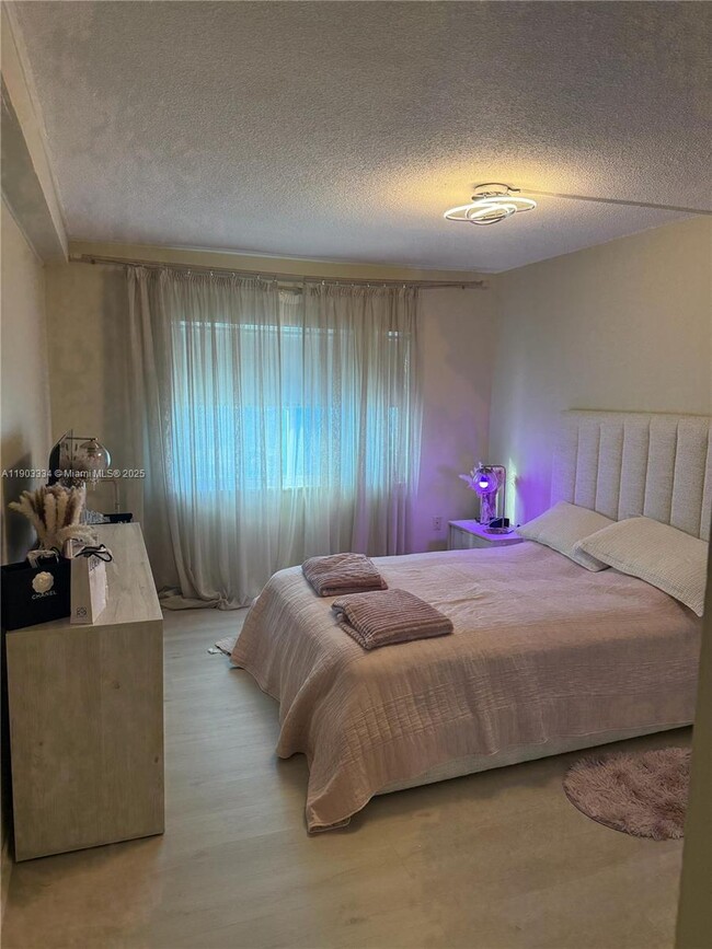 Photo - 400 Kings Point Dr Unit 408