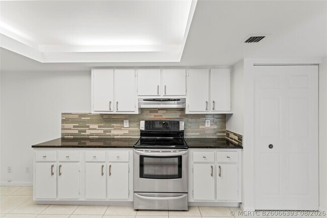 Photo - 2455 Lindell Blvd Unit 3210