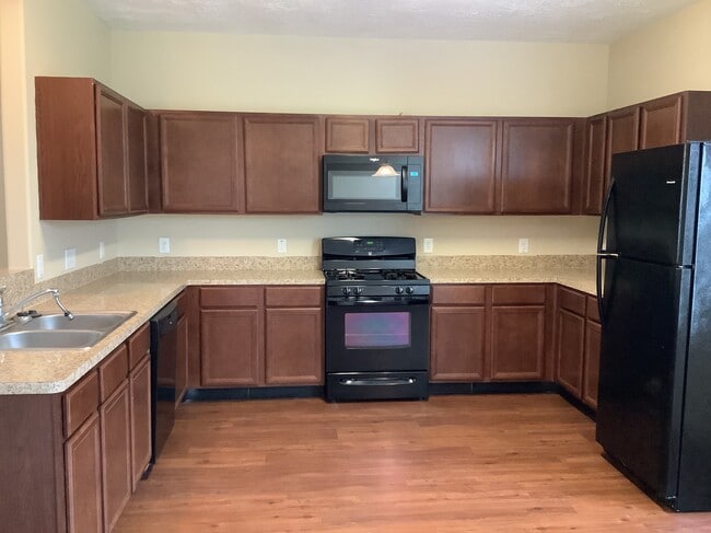 Photo - 2207 Steep Pine Trl