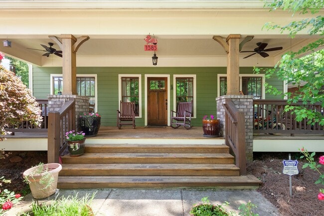 Photo - Beautiful 4/4 Plus Office, 4 Blocks From E...