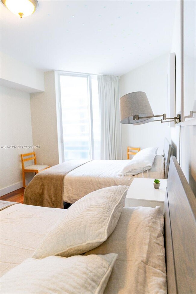 9595 Collins Ave Unit N9-C