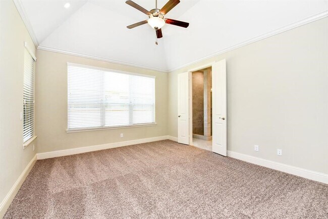 Photo - 137 Skybranch Dr