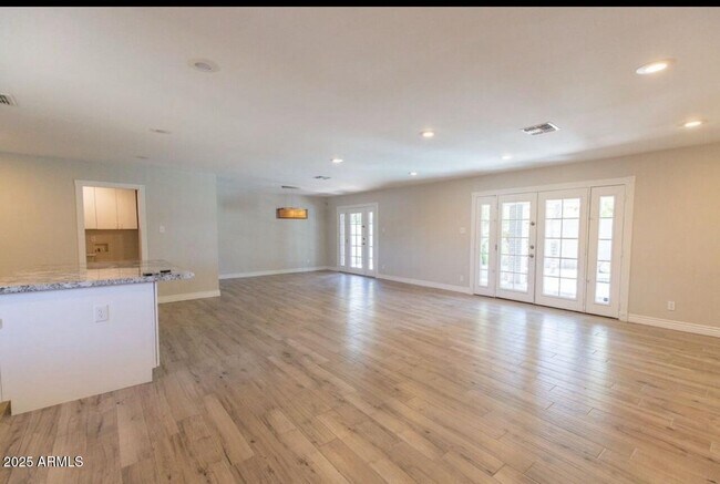 Photo - 5120 S Dorsey Ln