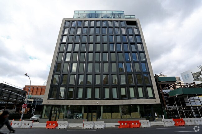 Photo - 155 10th Ave