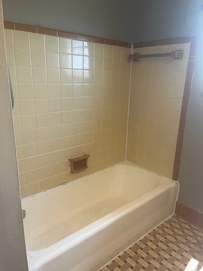 Photo - 105 42nd Pl Unit 4