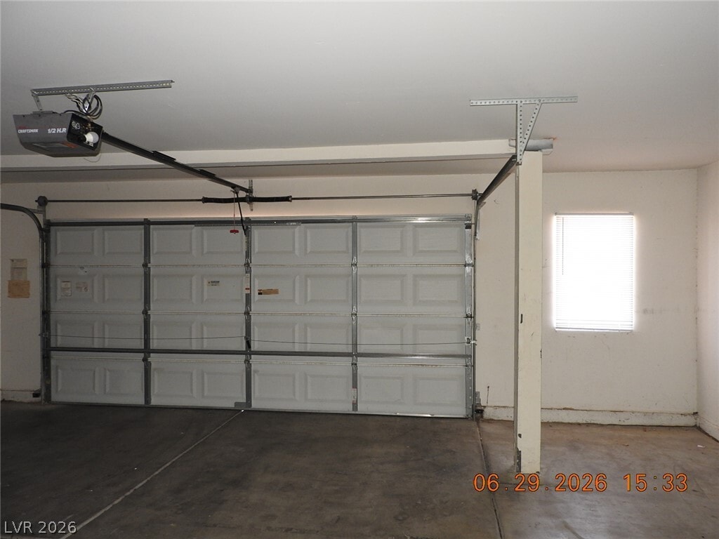 Photo - 742 Endicott Ct