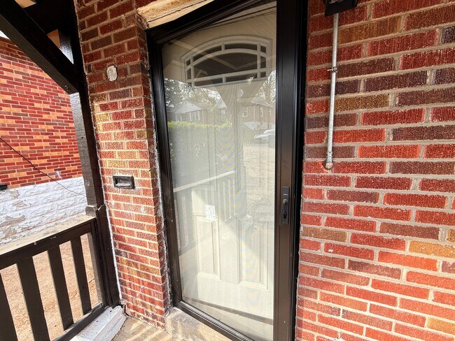 Photo - 6620 Barr St