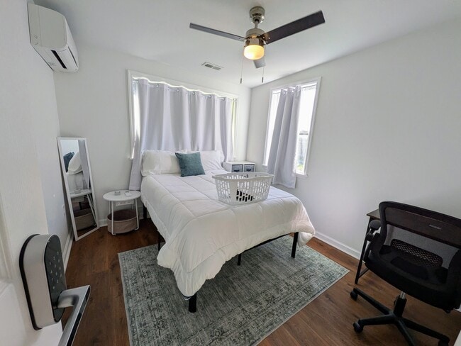 Building Photo - 4000 Bon Aire Blvd