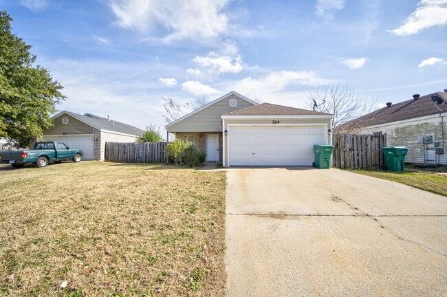 Building Photo - 324 Grant Springs Dr