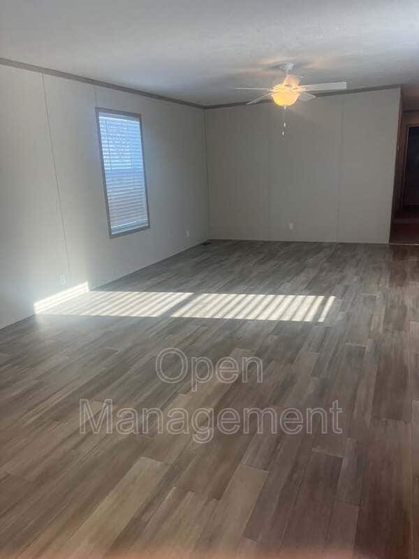 Photo - 825 1st Ave E