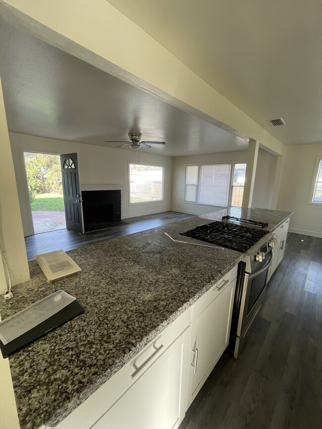 Photo - 1215 Whyler Rd