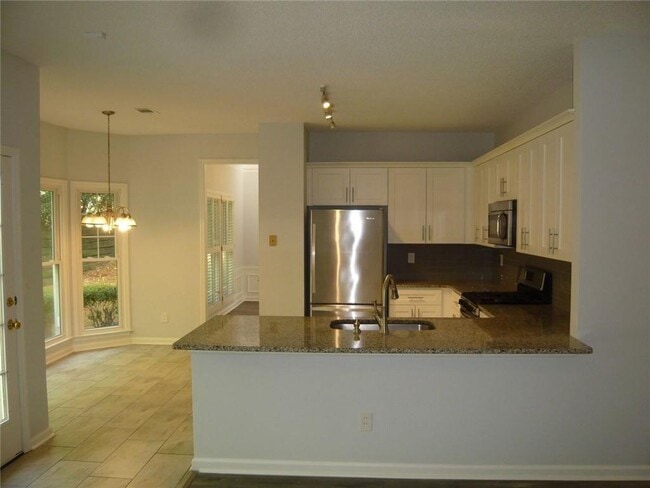 Photo - 10970 Egmont Dr