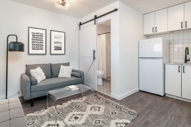 Photo - The Imperial