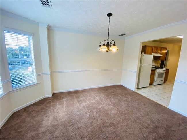 Photo - 5528 Silver Springs Dr