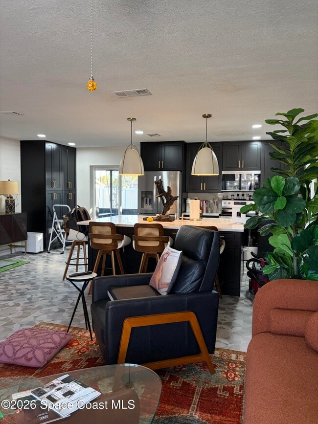 Photo - 730 Cobblestone Ln NE