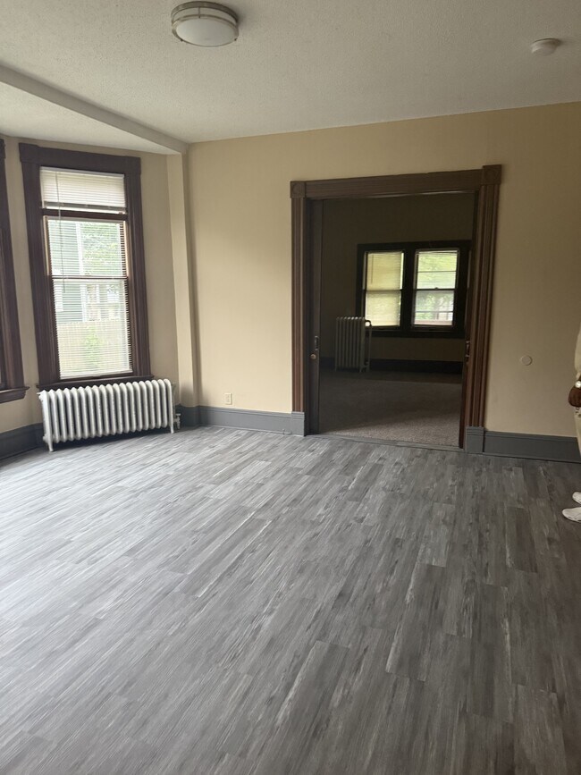 Photo - 694 Sims Ave
