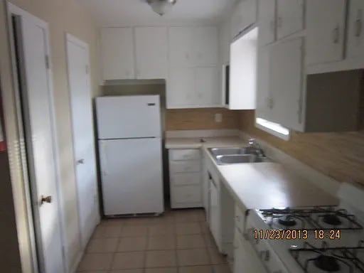 Photo - Room in Apartment on Allen Dr