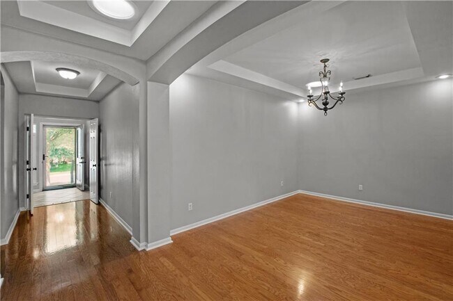 Photo - 757 Bent Wood Pl