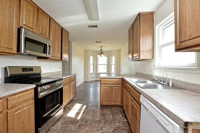 Photo - 804 Sable Trail Ct