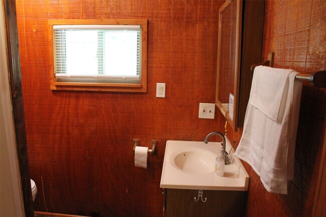 Photo - 2011 Miller Rd Unit A