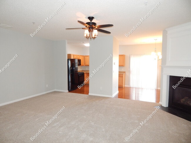 Photo - 353 Azalea Cir