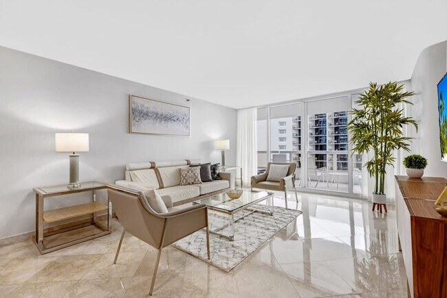 Photo - 1717 N Bayshore Dr Unit ID1054083P