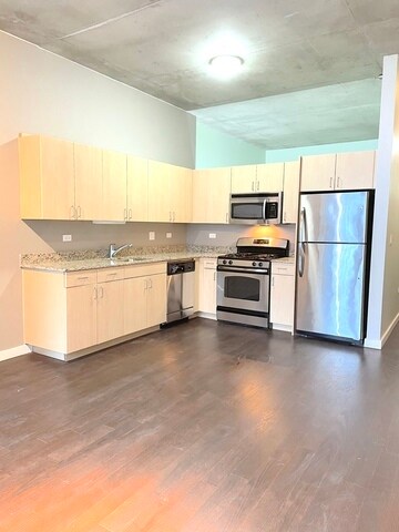 Photo - 235 W Van Buren St Unidad 2521