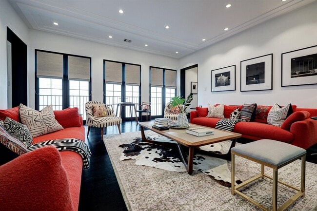 Building Photo - 2521 Westgate Dr