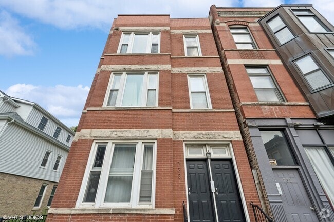 Building Photo - 733 N Noble St Unit 3F Rental