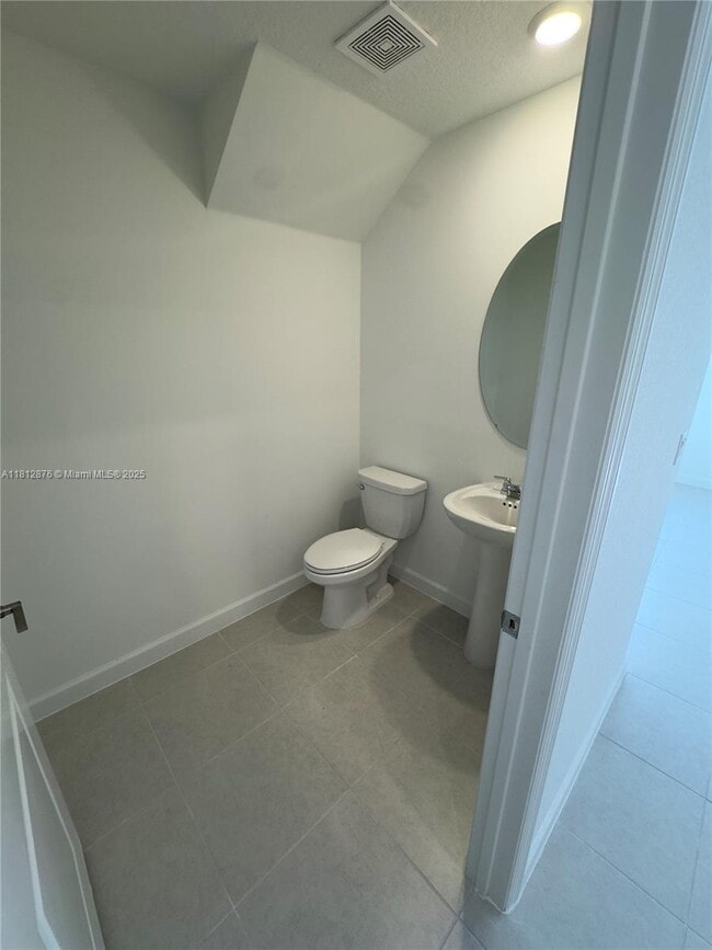 Photo - 144 SW 184th Way