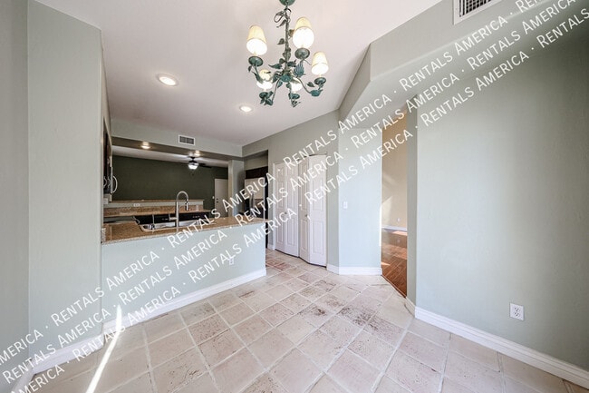 Photo - 2127 E Nighthawk Wy