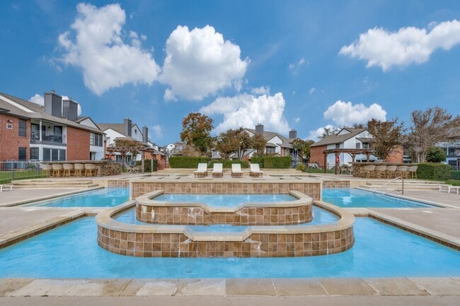 Building Photo - The Flats on San Felipe