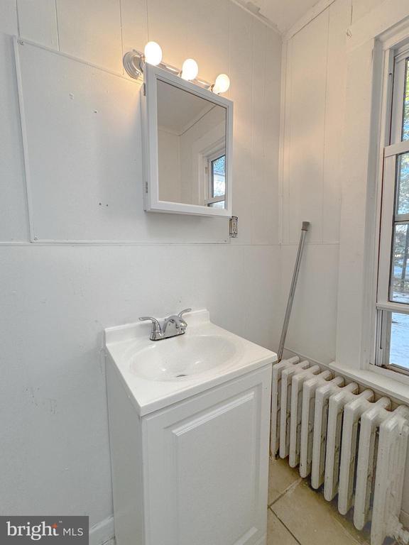 Photo - 100 W Main St