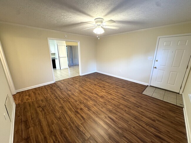 Photo - 107 Barrington Dr Unit 1