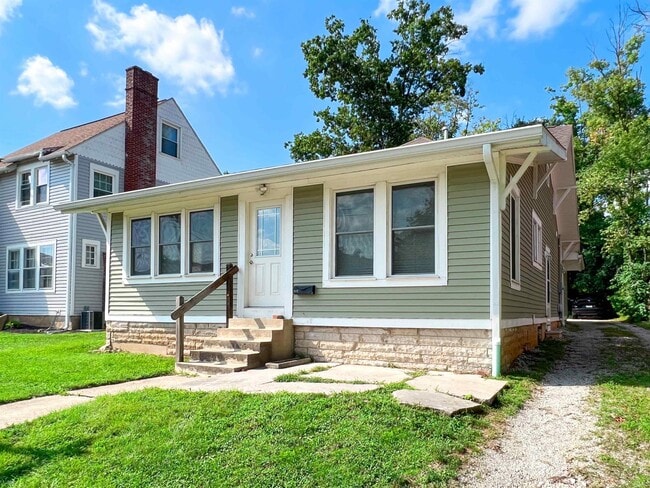 Photo - 717 E Hunter Ave