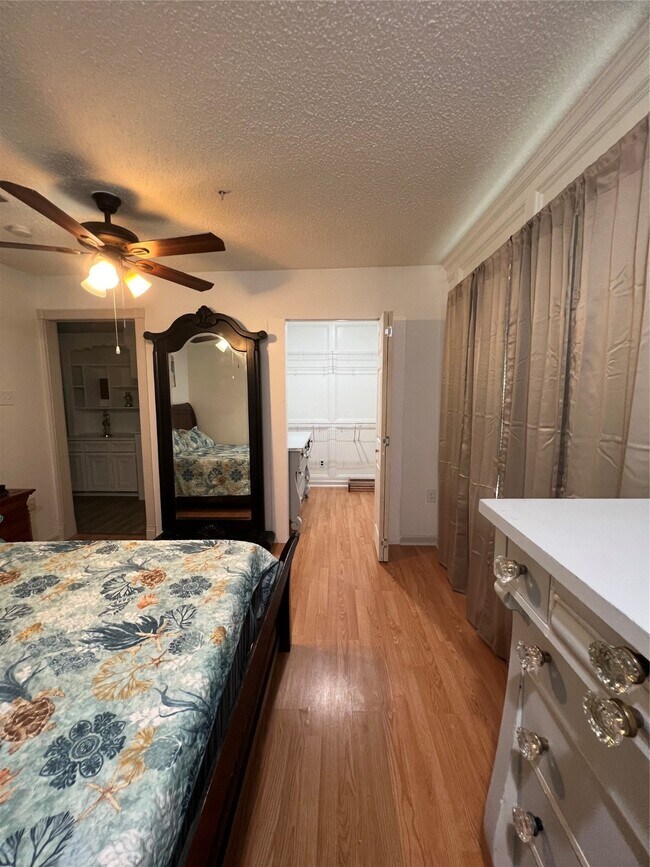 Photo - 8141 Glenbrook Dr