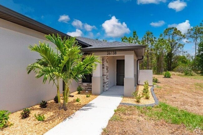 Building Photo - 26138 Northern Cross Rd Rental