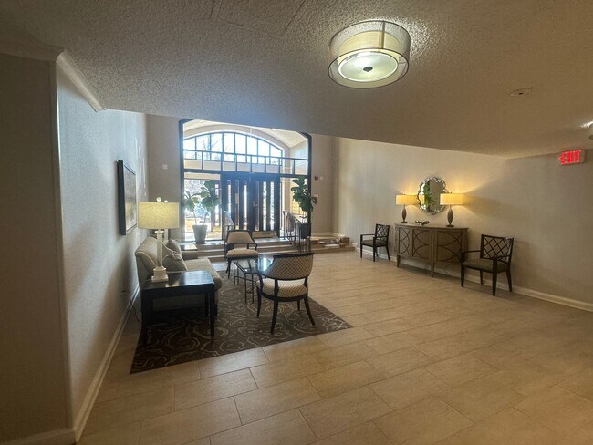 Photo - 801 S Pitt St Unidad 226