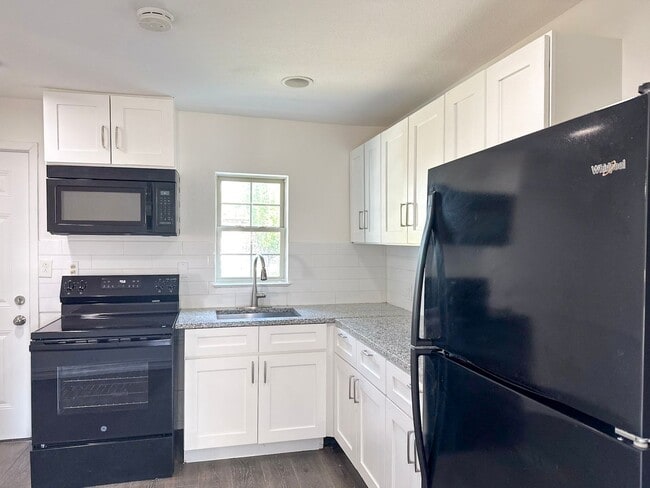 Photo - 3 bedroom / 2 bath