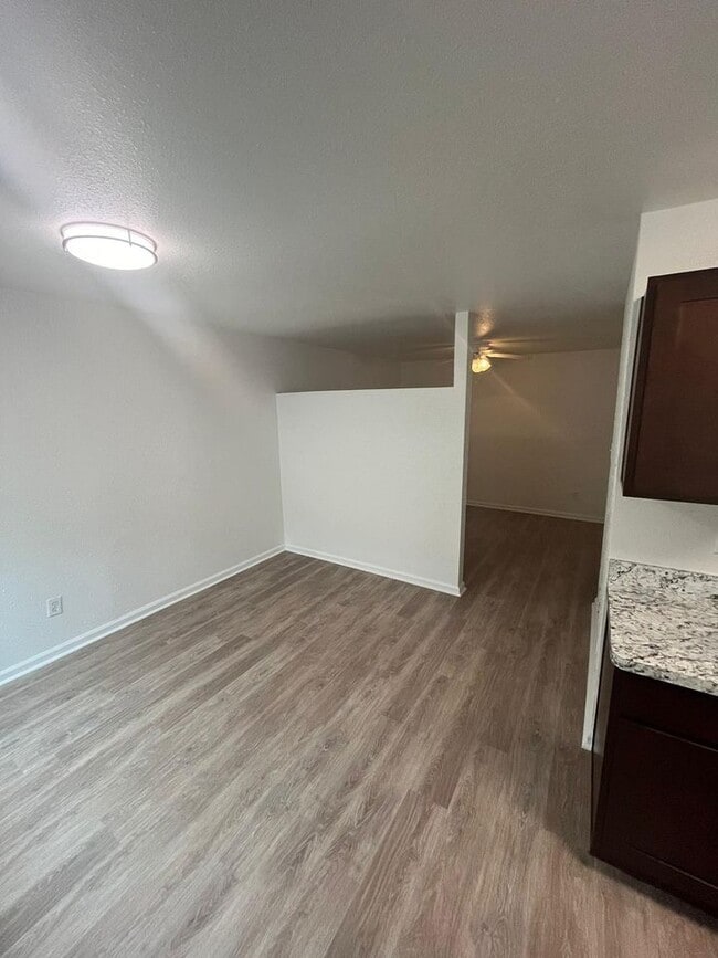 Photo - Tall Timbers Apartments