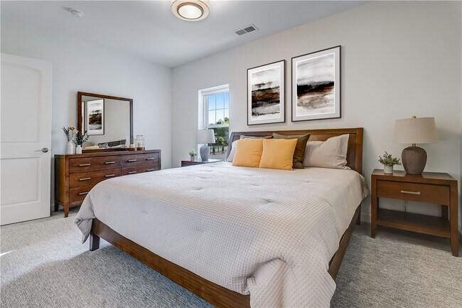 Photo - 160 School St