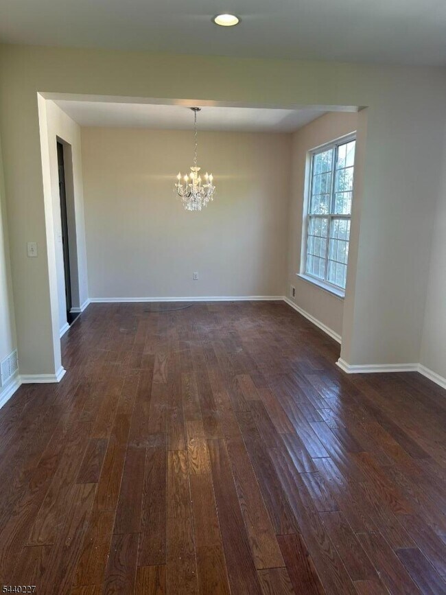 Photo - 310 Winding Hill Dr