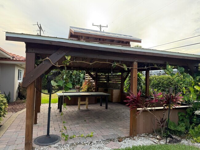 1140 Morse Blvd
