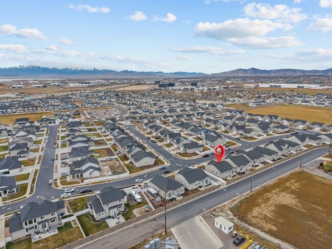 Photo - Beautiful 5 Bed / 3 Bath Single-Family Home in Lindon